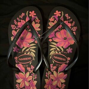 Havaianas Black Sandals with Pink Floral Design